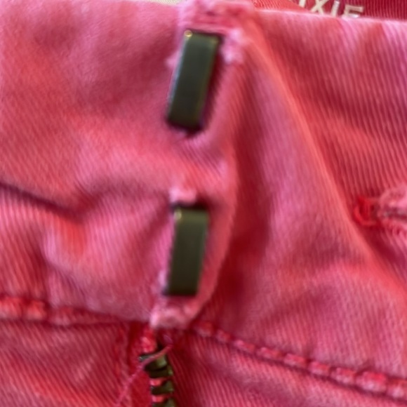 Old Navy Pixie Pants, Size 18 - Picture 9 of 9